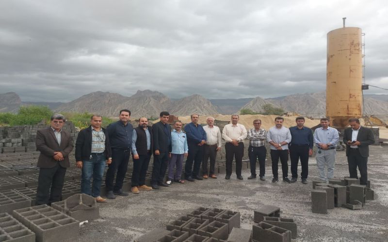 عملکرد کیفی و مالی کارگاه تولید بتن و قطعات بتنی در دیر بررسی شد